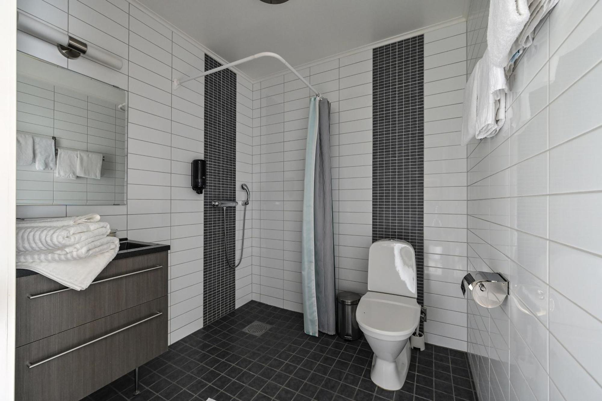 Ettsmart Hotell Sollentuna Exterior photo